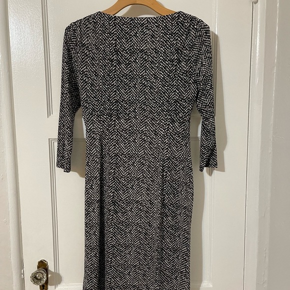 Lauren Ralph Lauren black white printed faux wrap jersey long sleeve dress - Picture 4 of 7